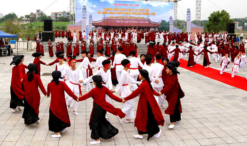 Chant Xoan, fête des rois Hung, Phu To, Vietnam Chant Xoan, fête des rois Hung, Phu To, Vietnam