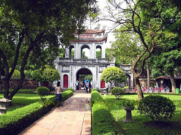 Van Mieu - Entrée du temple- Hanoi