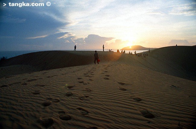 Crépuscule sur les dunes de Mui Ne, Vietnam