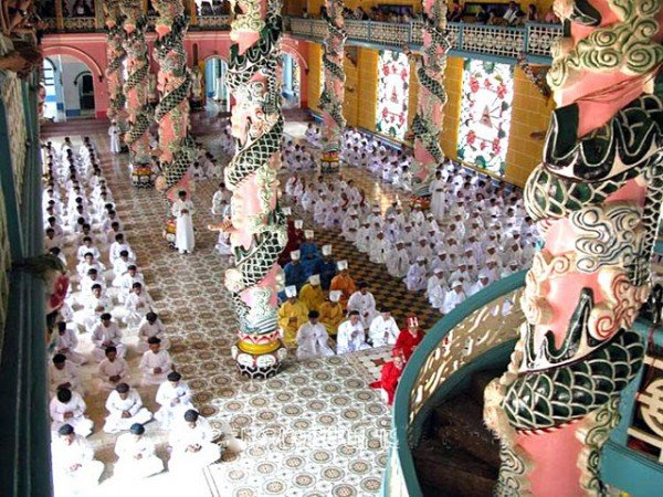 Temple Cao Dai - Cérémonie - Vietnam