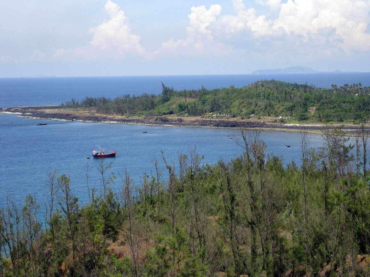 Ile de Lý Sơn au loin, Vietnam Ile de Lý Sơn au loin, Vietnam