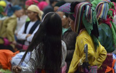Exposition sur les tenues traditionnelles des Vietnamiens